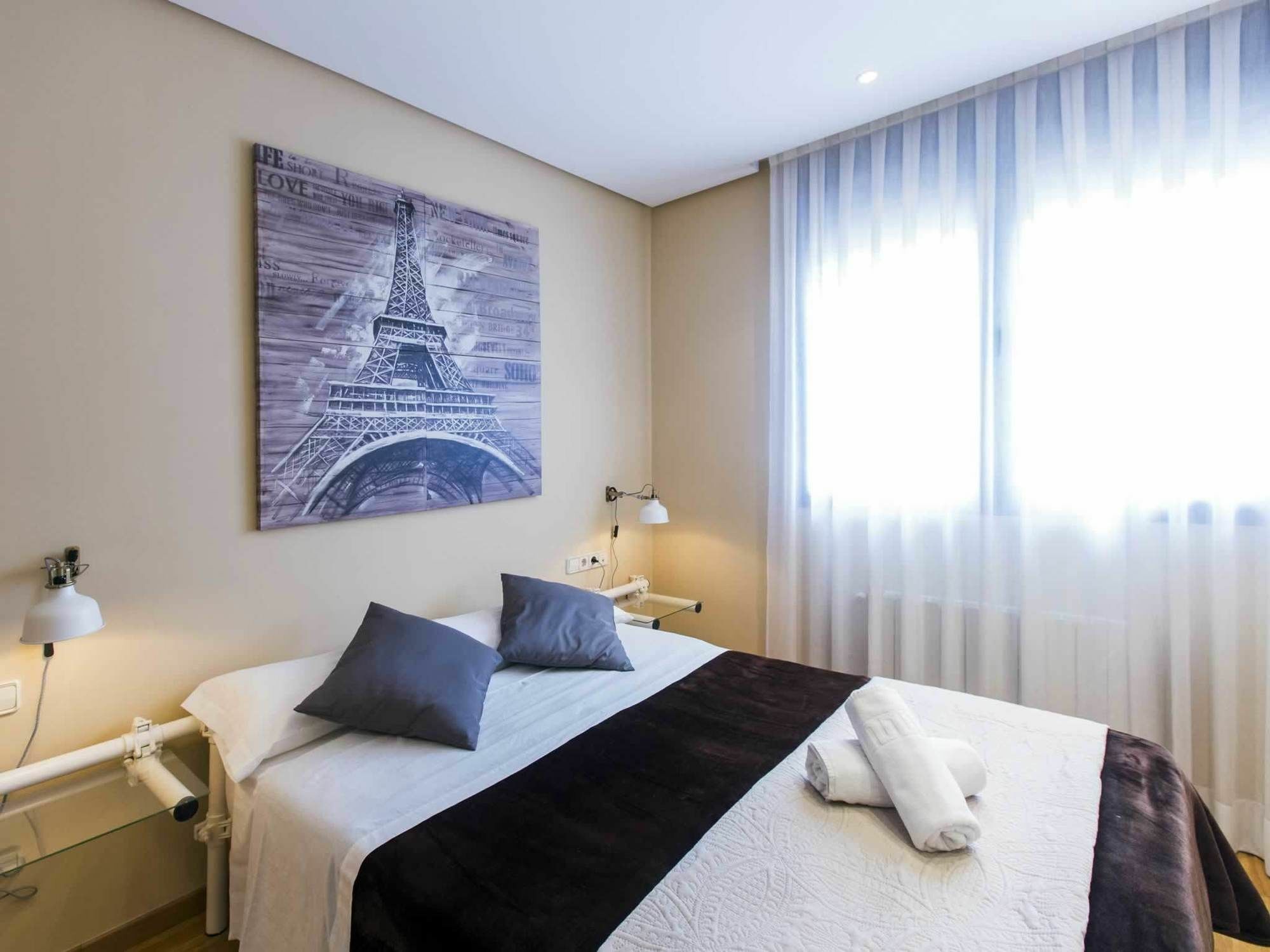 Total Valencia Center Apartment Bagian luar foto
