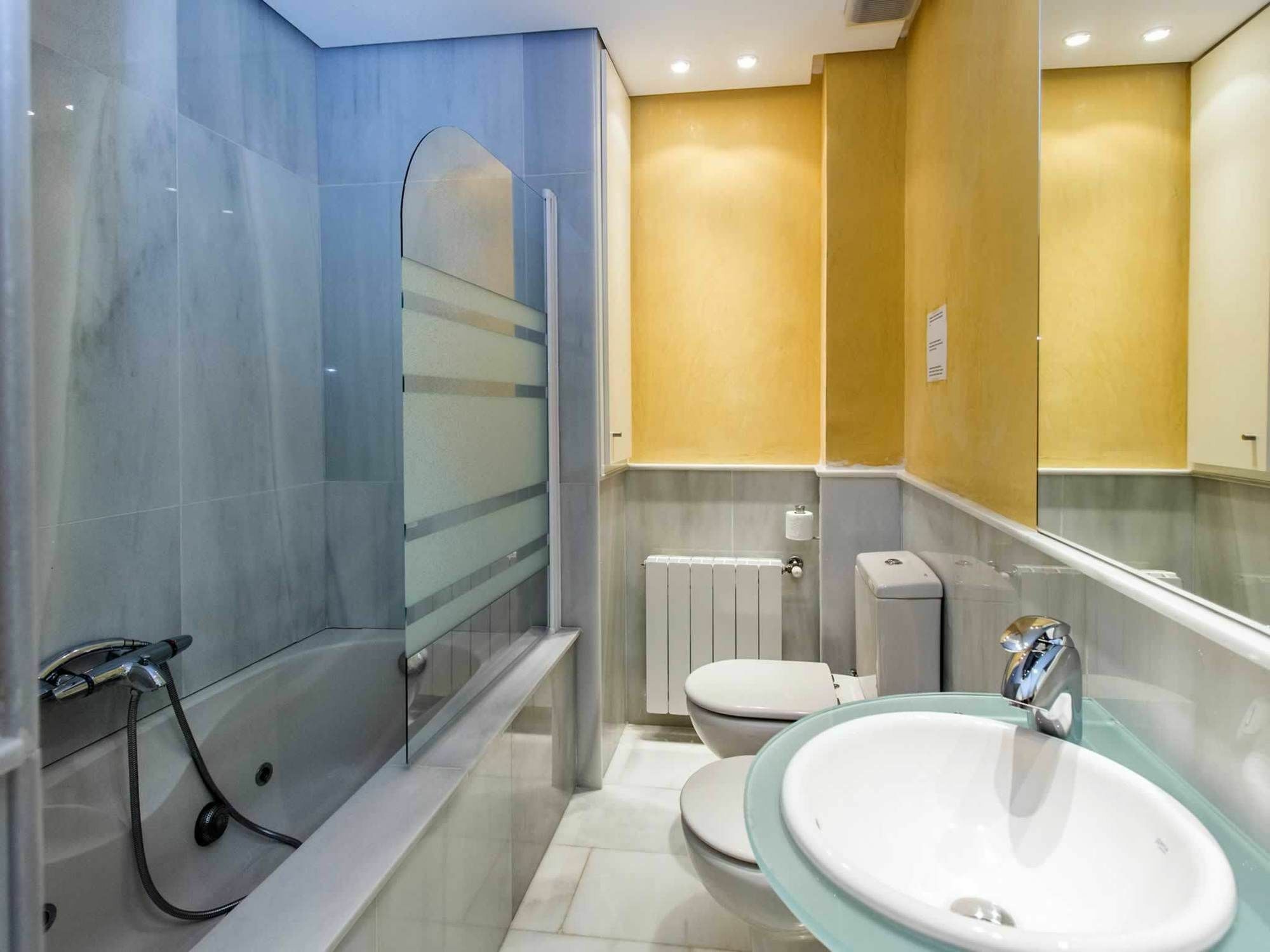 Total Valencia Center Apartment Bagian luar foto