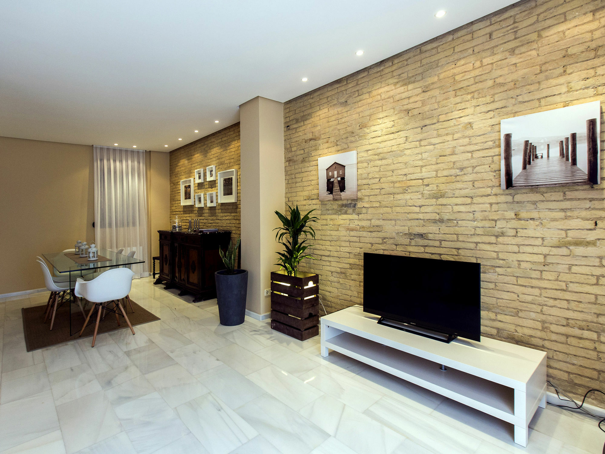 Total Valencia Center Apartment Bagian luar foto